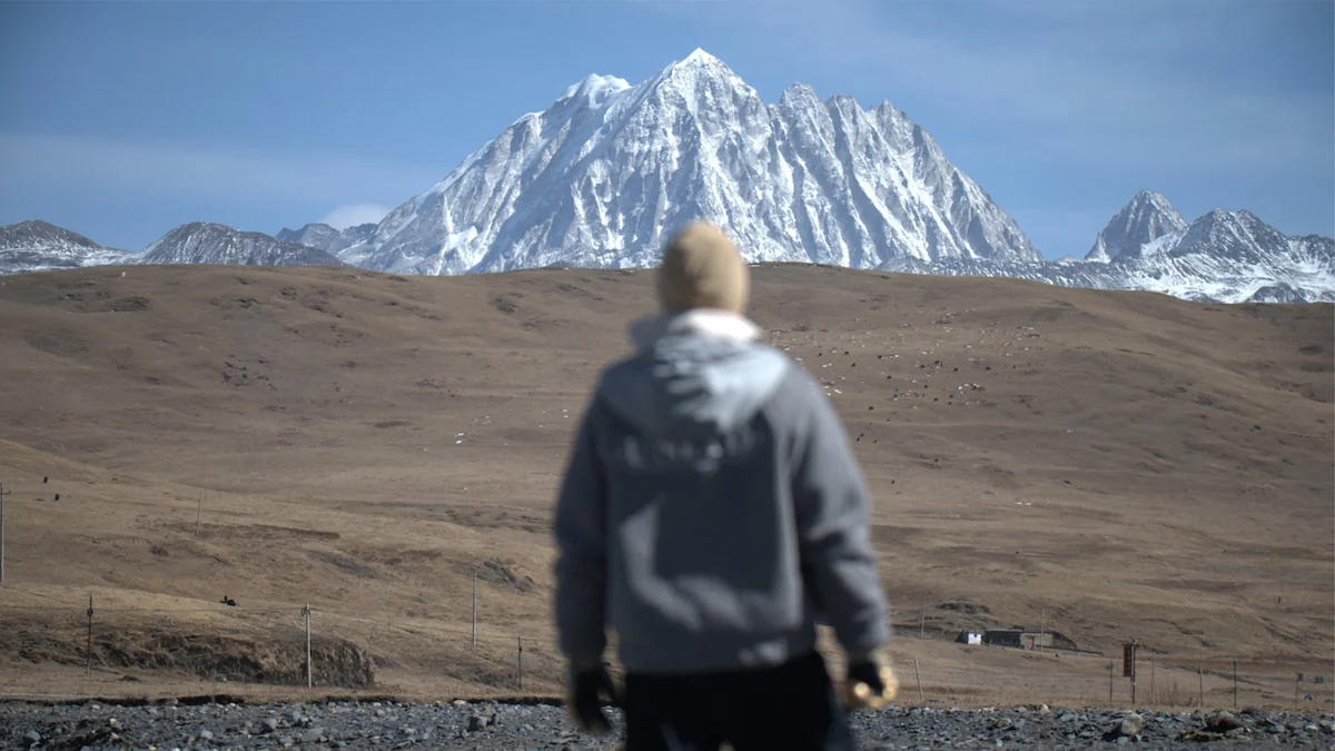 Ranny Nill, founder of ROCKBROOK, camping in Tibet
